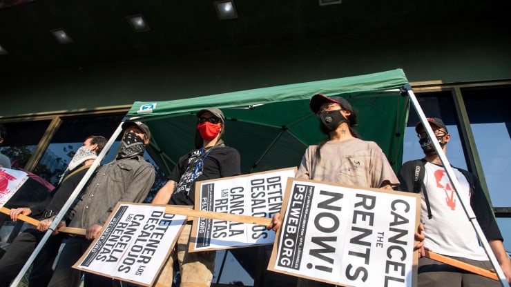 Wealth gap grows as rising corporate profits boost stock holdings controlled by richest households